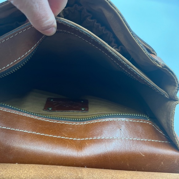 Patricia Nash London Saddle Leather Bag - Picture 8 of 10